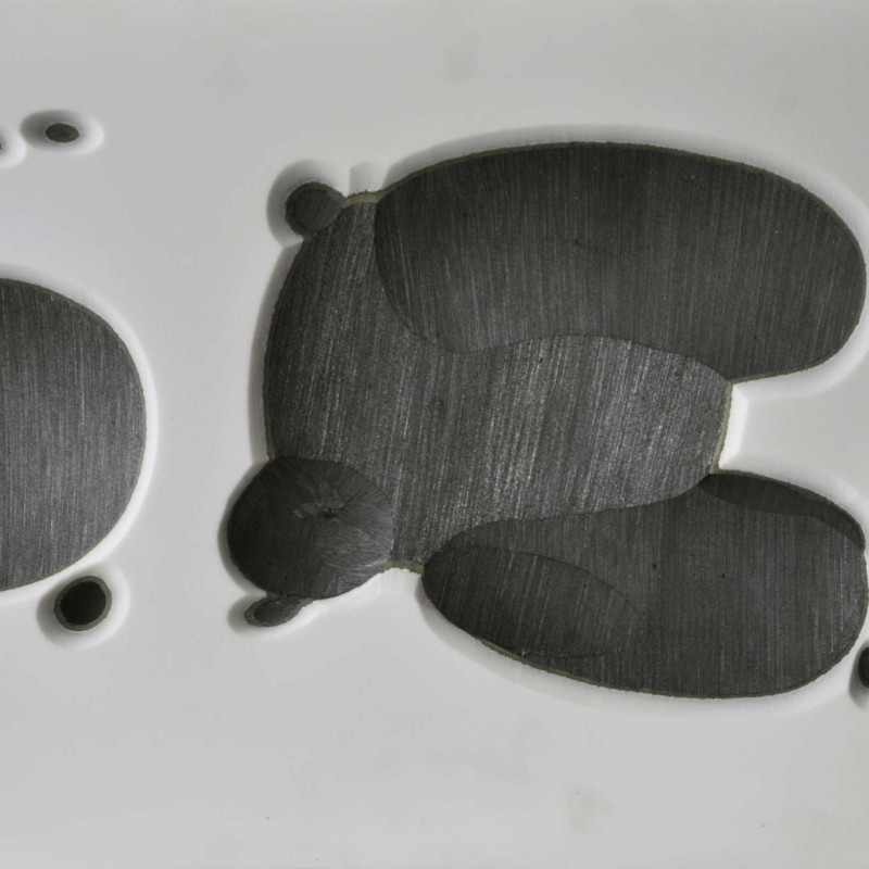 Vít Jonáš, cyklus Sklo: bez názvu, 27 x 40cm, tavené, lepené a broušené sklo, 2009